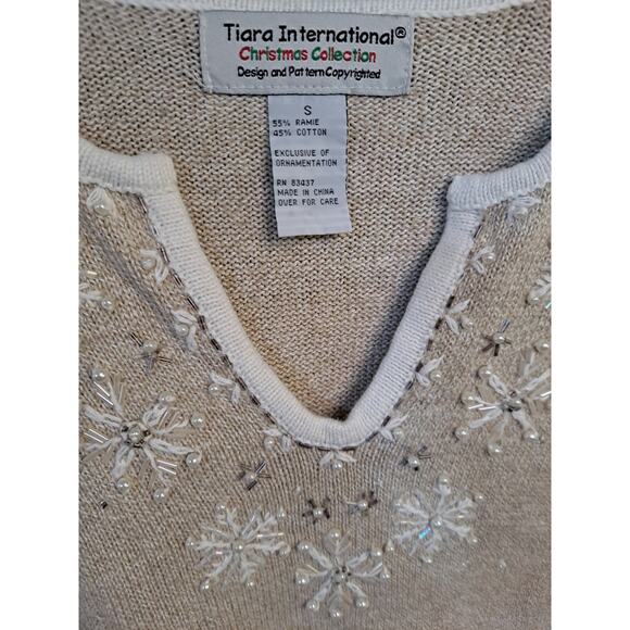 Tiara International Tan V Neck Sweater with Snowflake Design Size Small - Picture 3 of 6